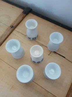 6 coquetiers anciens dépareillés