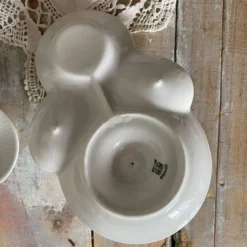 Coquetiers anciens en porcelaine Mehun