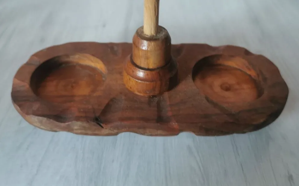 Coquetiers bois sculpté salière et poivrière