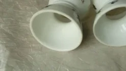 Coquetiers diabolo en porcelaine decor aux barbeaux
