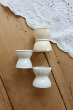 3 coquetiers diabolo vintage dépareillées faïence