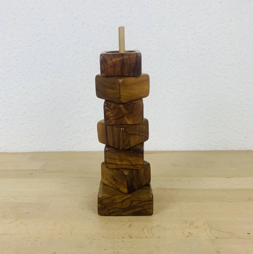 6 coquetiers en bois d'olivier et leur support