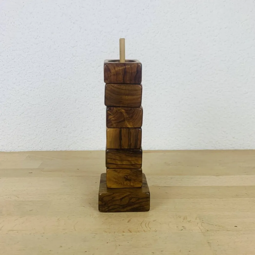 6 coquetiers en bois d'olivier et leur support