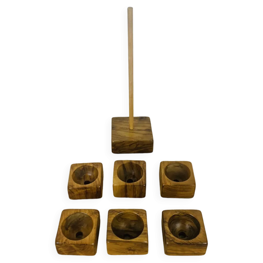 6 coquetiers en bois d'olivier et leur support