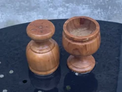 3 coquetiers en bois tourne, vintage