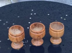 3 coquetiers en bois tourne, vintage