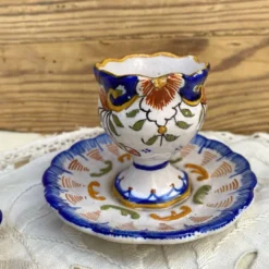 Coquetiers en faïence peinte à la main