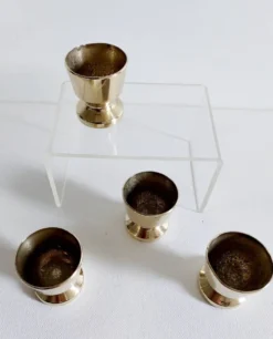 Coquetiers en laiton