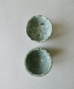 2 coquetiers en marbre vert veiné blanc, vers 1980