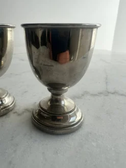 2 coquetiers en métal argenté