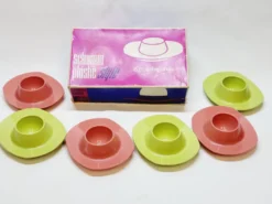 6 coquetiers en plastique vintage années 1960 Schumm Plastic Style neuf en boîte