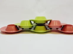 6 coquetiers en plastique vintage années 1960 Schumm Plastic Style neuf en boîte