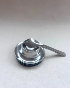 Coquetiers et cuillères