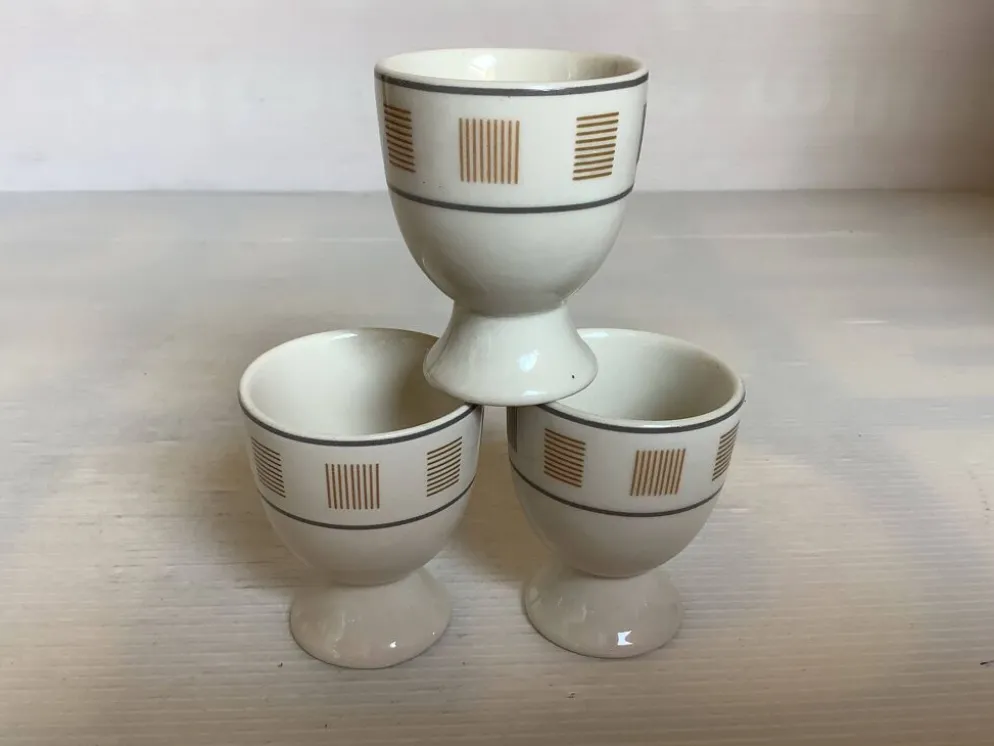 3 coquetiers motifs géométriques beige et marron