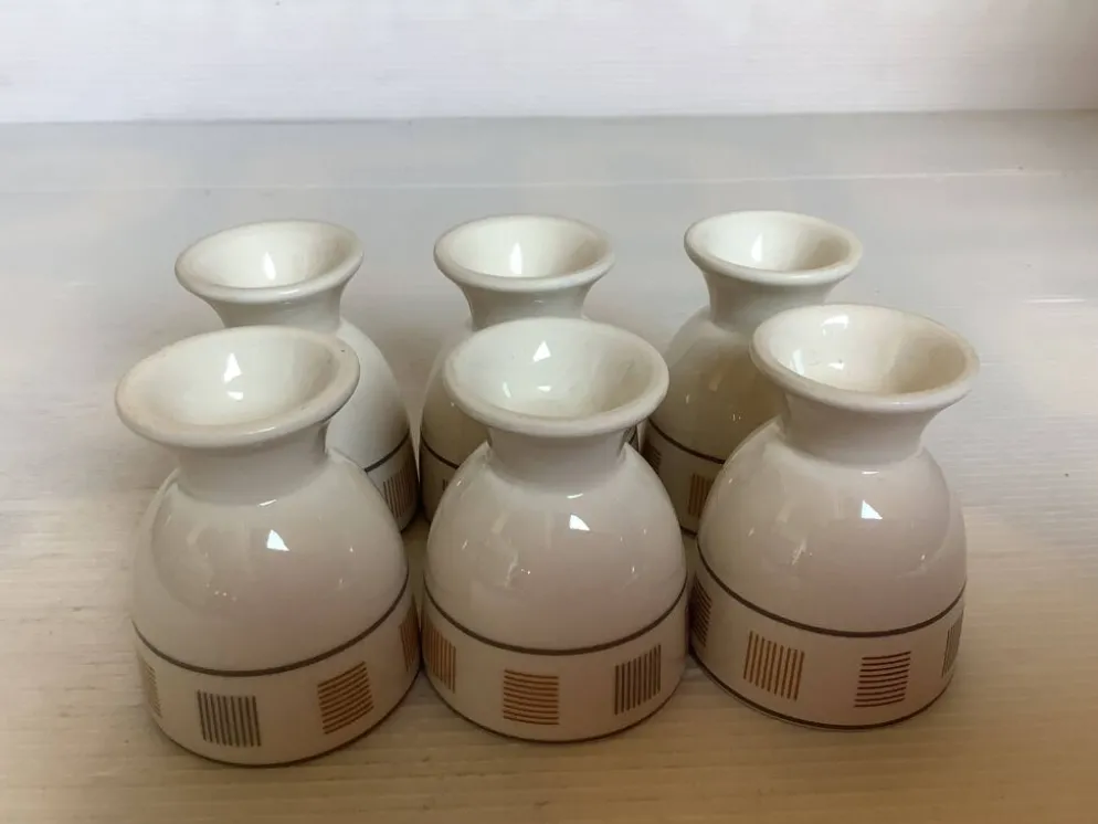 6 coquetiers motifs géométriques beige et marron