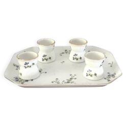 Coquetiers sur plateau en porcelaine de Limoges Bernardaud décor barbeau