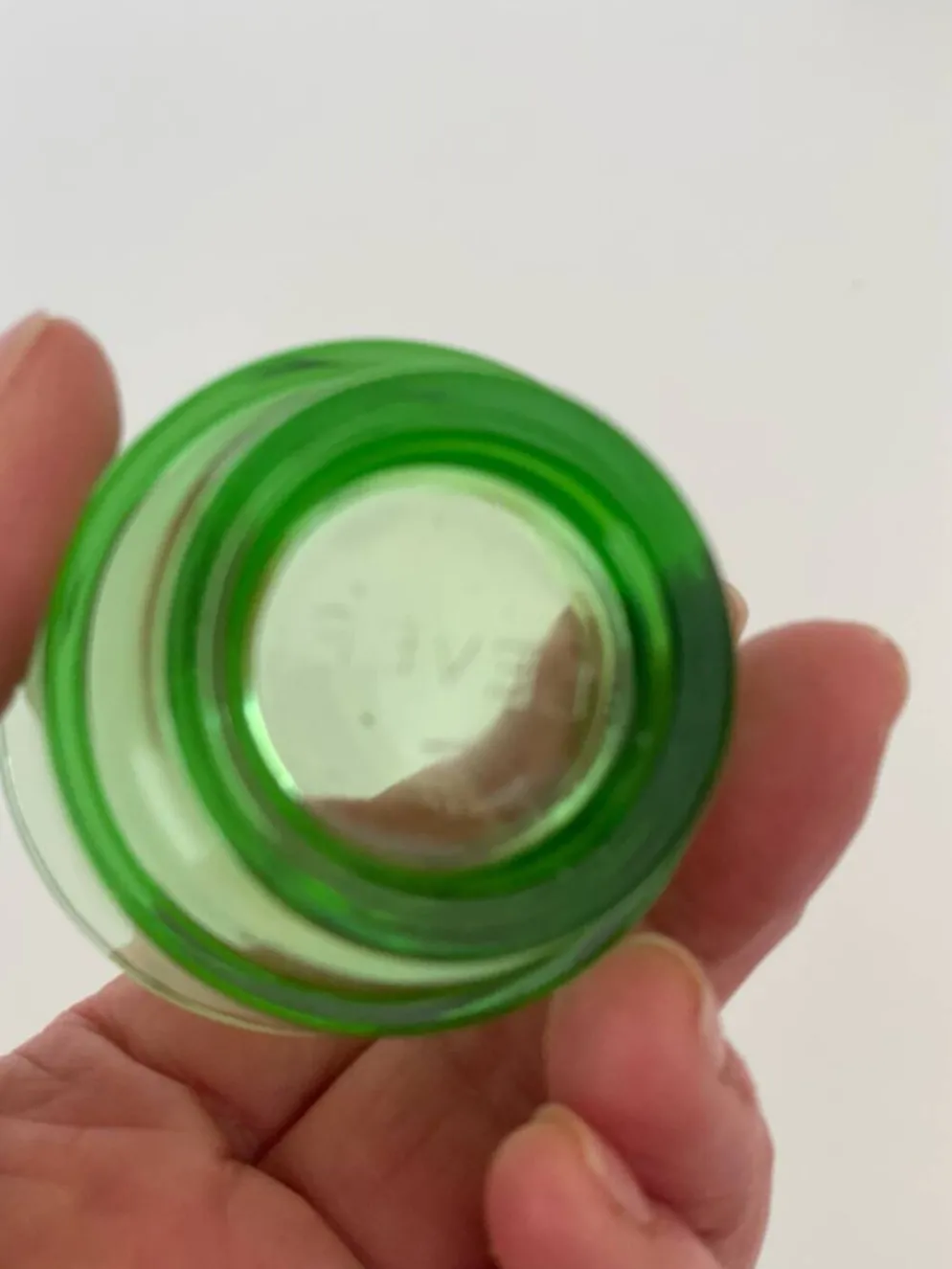 6 coquetiers verres à digestif Lever en verre vert