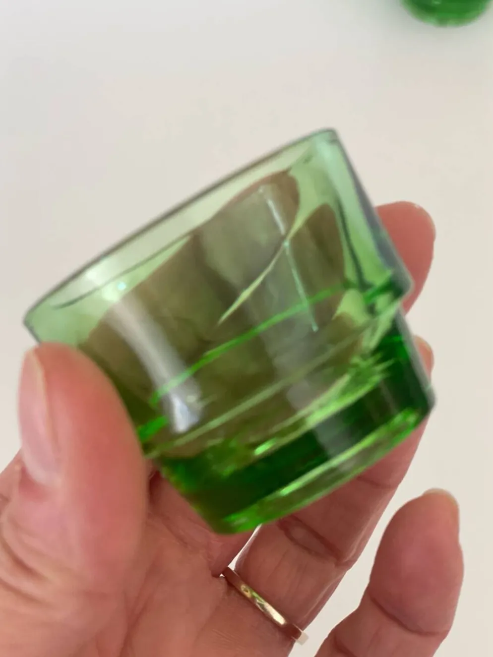 6 coquetiers verres à digestif Lever en verre vert