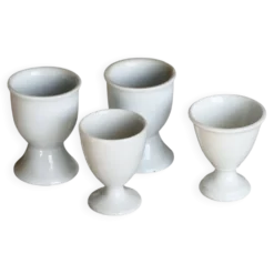 4 coquetiers vintage dépareillés en porcelaine blanche