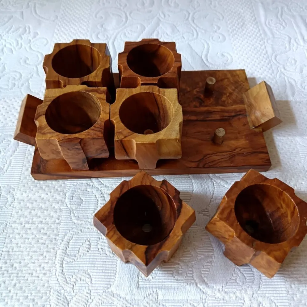 6 coquetiers vintage sur plateau en bois d'olivier France