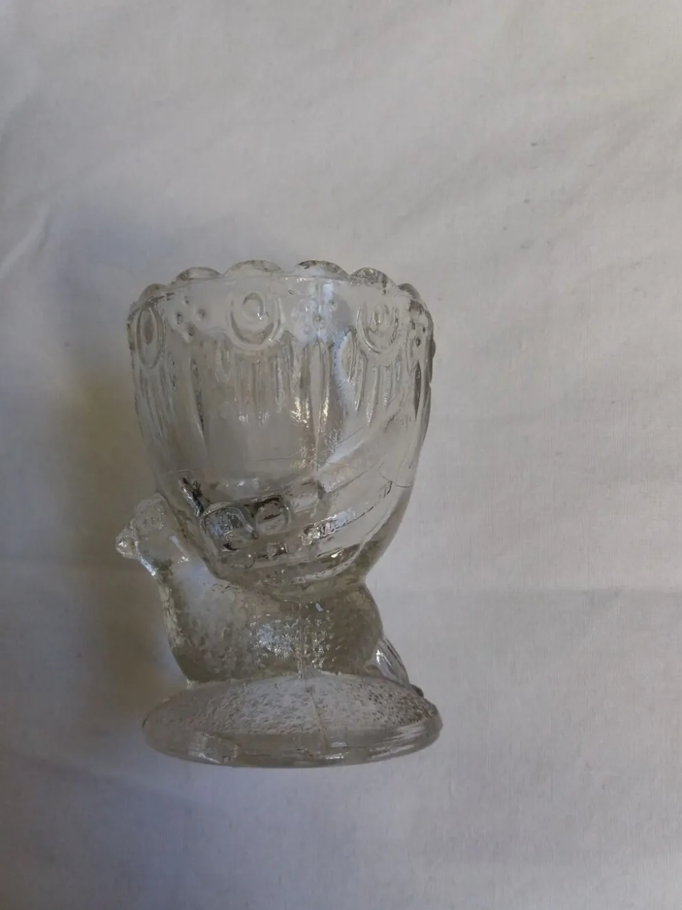 Coquetier verre moulé oiseau pigeon