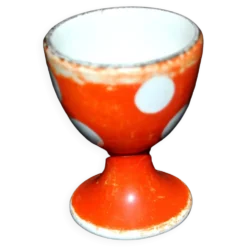 Coquetier vintage rouge à pois blanc en faïence de Sarreguemines H6.5cm