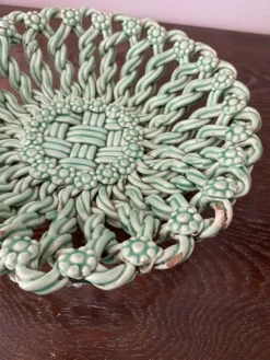 Corbeille en céramique tressée