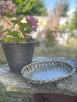 Corbeille en céramique tressée