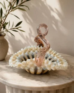 Corbeille Murano en verre soufflé opalin, Italie, années 1950-1960
