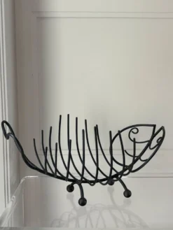 Corbeille poisson en métal brutaliste