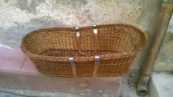 Couffin en osier vintage