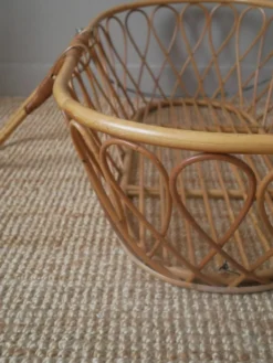 Couffin rotin osier bambou nacelle vintage fabrication artisanale décoration bohème boho scandinave