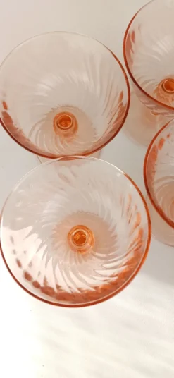 Coupe a champagne rose , rosaline