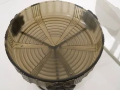Coupe art deco en verre fumé et metal de Pierre d'avesn