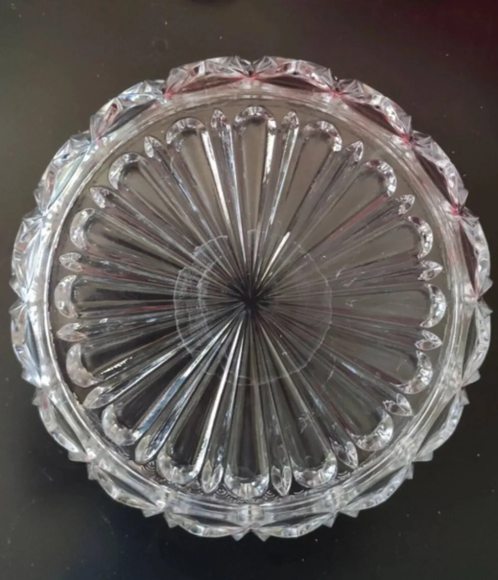 Coupe centre de table en verre moulé, Reims