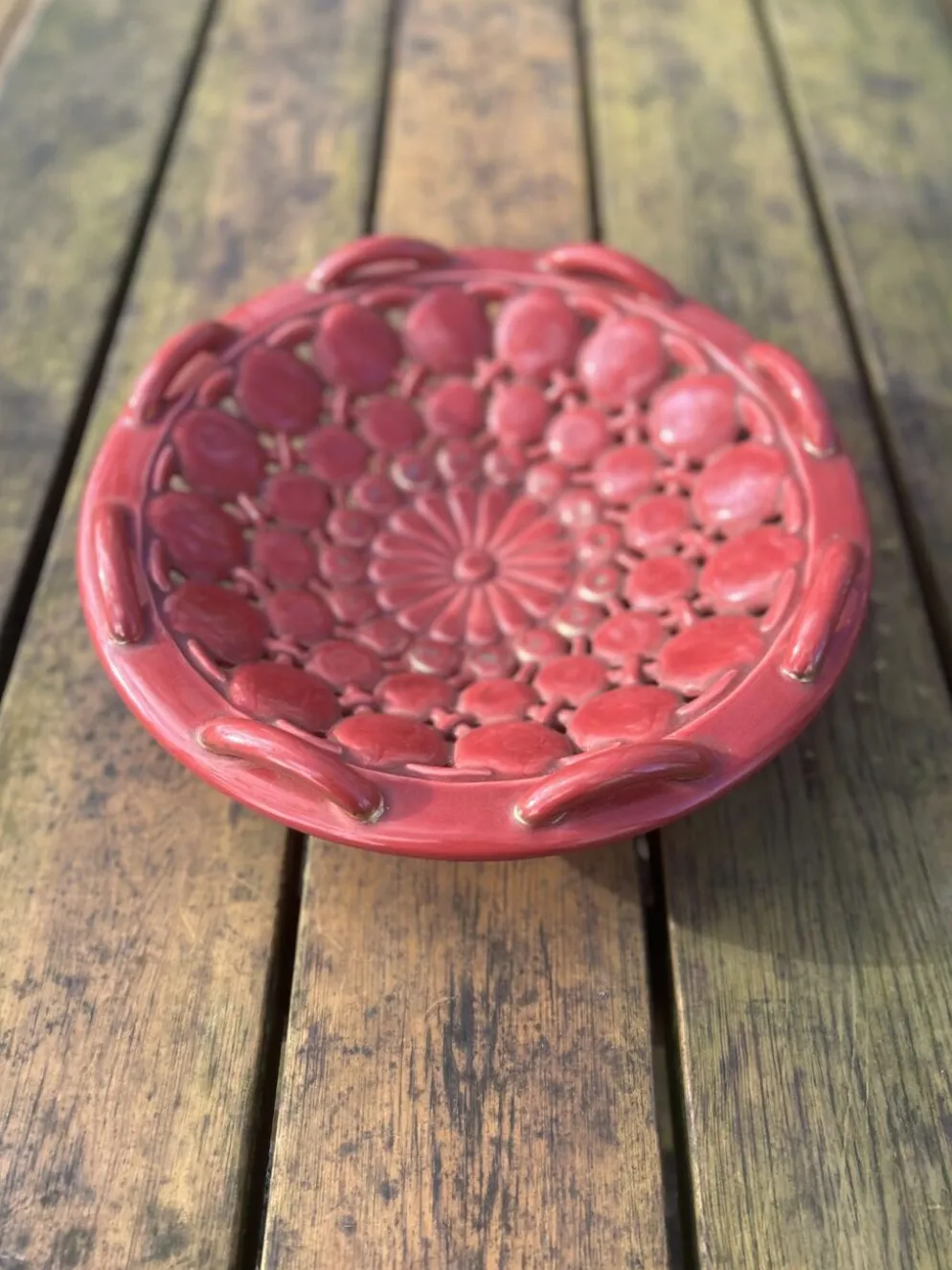 Coupe en céramique bordeaux, années 50
