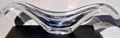 Coupe en cristal estampillée Baccarat France, design art de la table