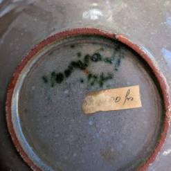 Coupe en grès décor poisson signée Maurice A. – céramique d'atelier