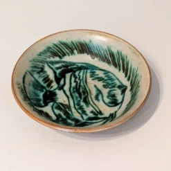 Coupe en grès décor poisson signée Maurice A. – céramique d'atelier