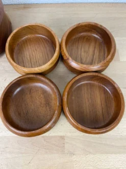 Coupe en teck scandinave et 4 ramequins