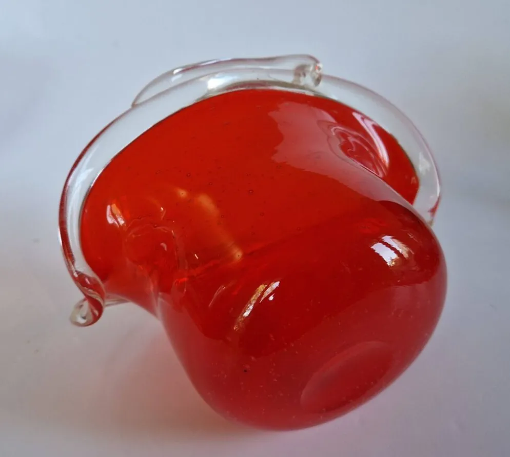 Coupe en verre de Murano rouge vintage Italie