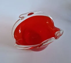Coupe en verre de Murano rouge vintage Italie