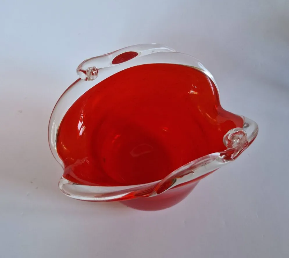 Coupe en verre de Murano rouge vintage Italie