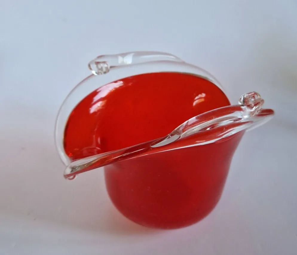 Coupe en verre de Murano rouge vintage Italie