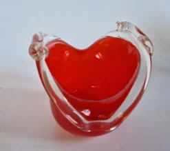 Coupe en verre de Murano rouge vintage Italie