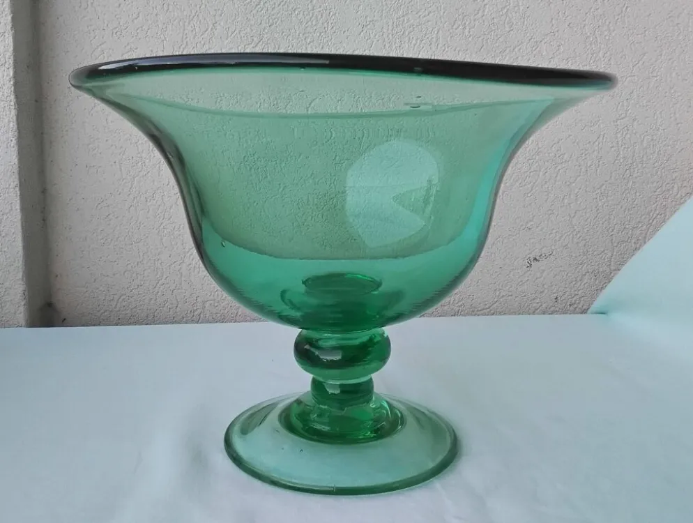 Coupe en verre sur pied