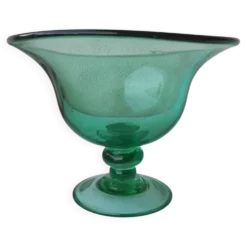 Coupe en verre sur pied