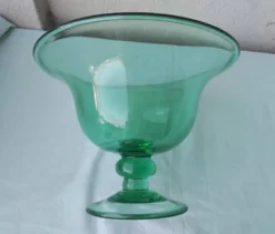 Coupe en verre sur pied