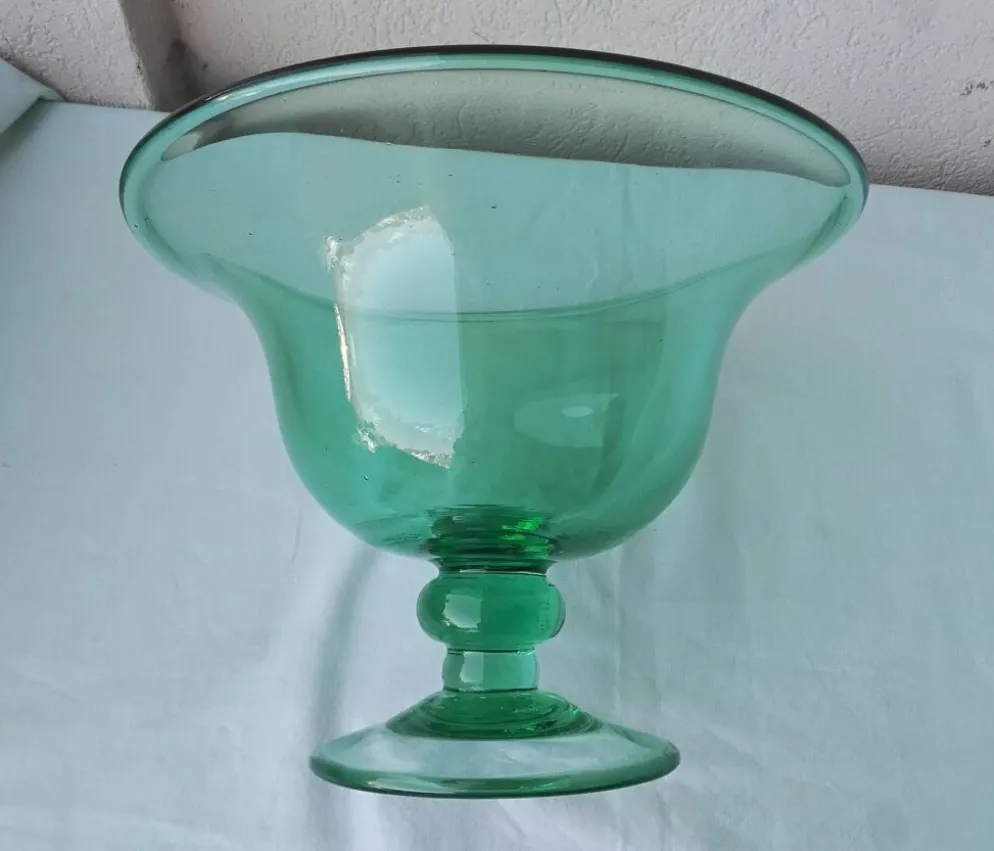 Coupe en verre sur pied