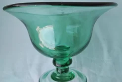 Coupe en verre sur pied